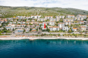 Apartments by the beach Adela Senj